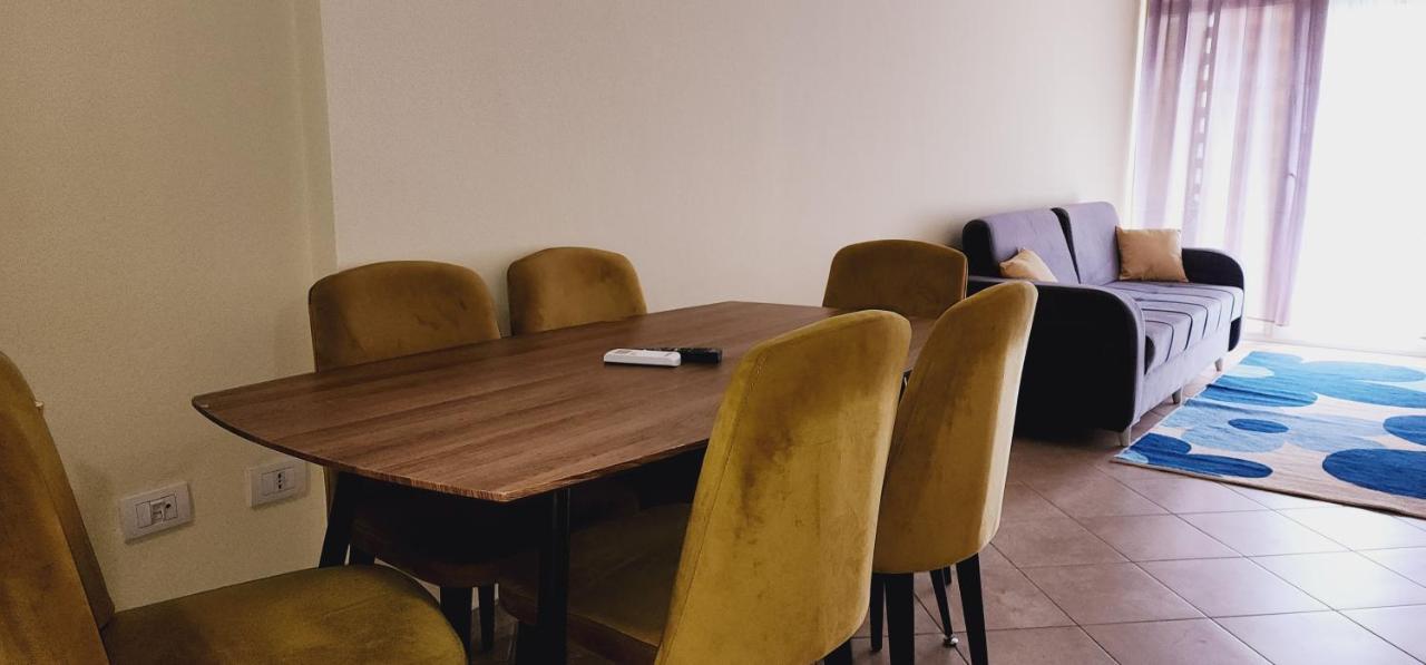 Pleasant Apartment With Free Dedicated Parking In Komuna E Parisit Tirana Exterior photo